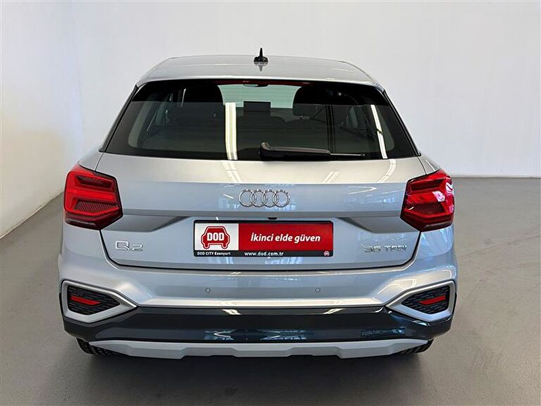 AUDI Q2