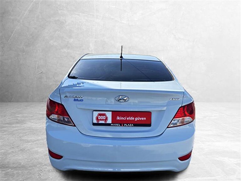 HYUNDAI ACCENT BLUE