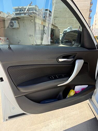 BMW 1 SERISI