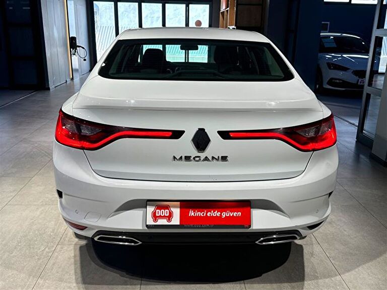 RENAULT MEGANE