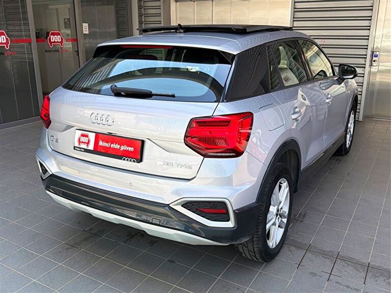 AUDI Q2