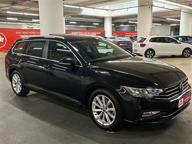 VOLKSWAGEN PASSAT VARIANT