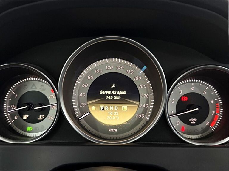 MERCEDES-BENZ C-SERISI