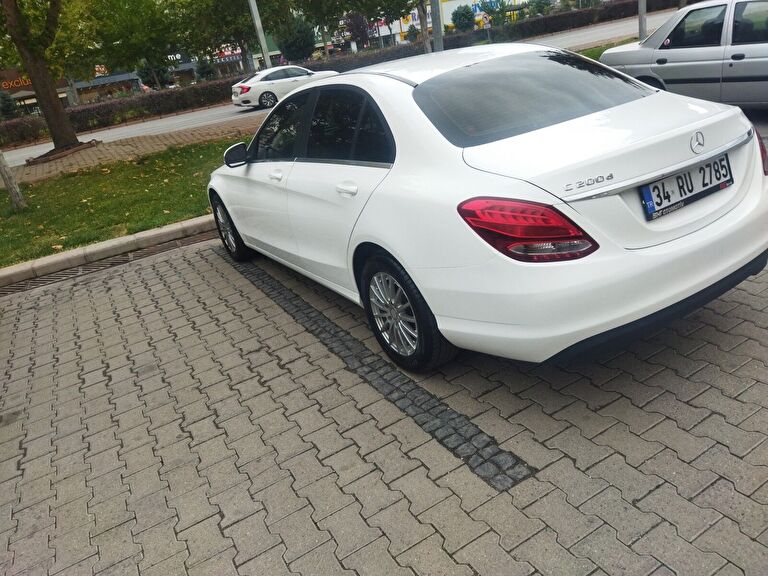 MERCEDES-BENZ C-SERISI