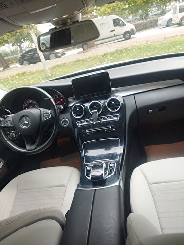 MERCEDES-BENZ C-SERISI