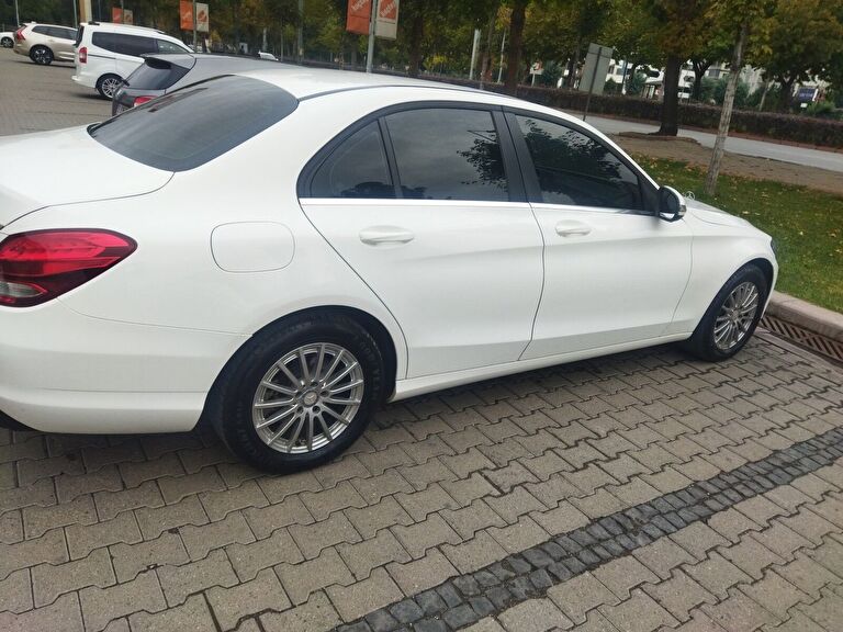 MERCEDES-BENZ C-SERISI