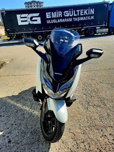 Honda Forza 250 (NSS250)