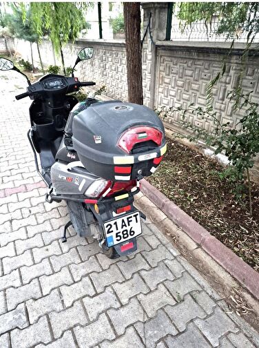 RMG Moto Gusto Aston 125