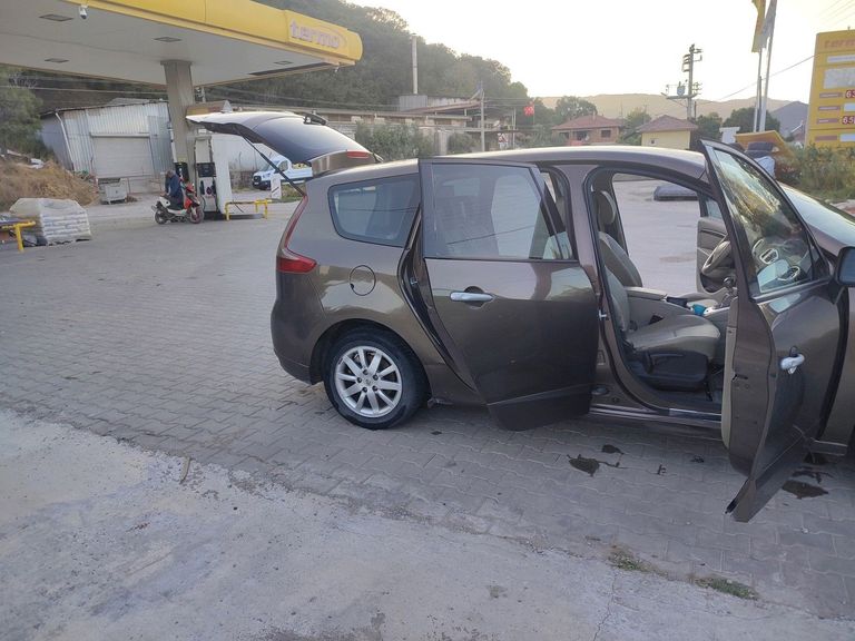 RENAULT GRAND SCENIC