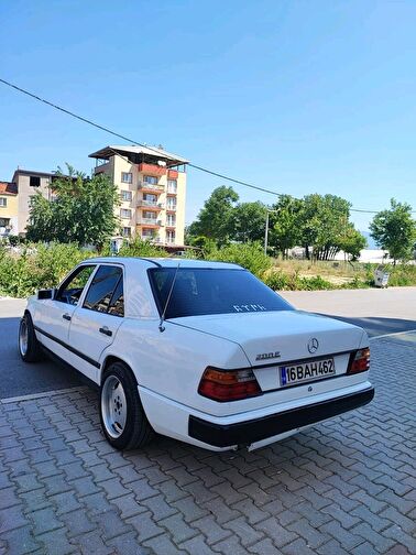 MERCEDES-BENZ 200