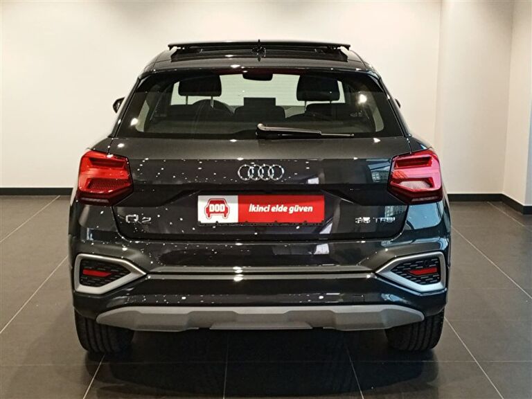 AUDI Q2
