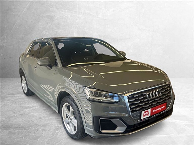 AUDI Q2