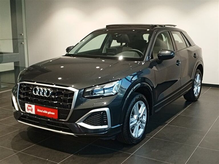 AUDI Q2