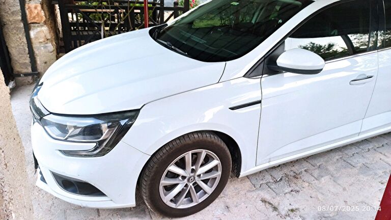 RENAULT MEGANE