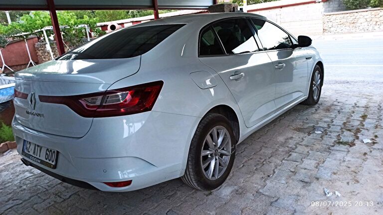 RENAULT MEGANE