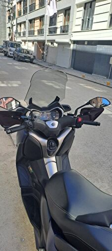 Yamaha X-Max 250 ABS