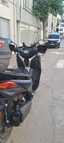 Yamaha X-Max 250 ABS