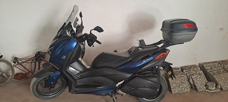 Yamaha X-Max 250 ABS