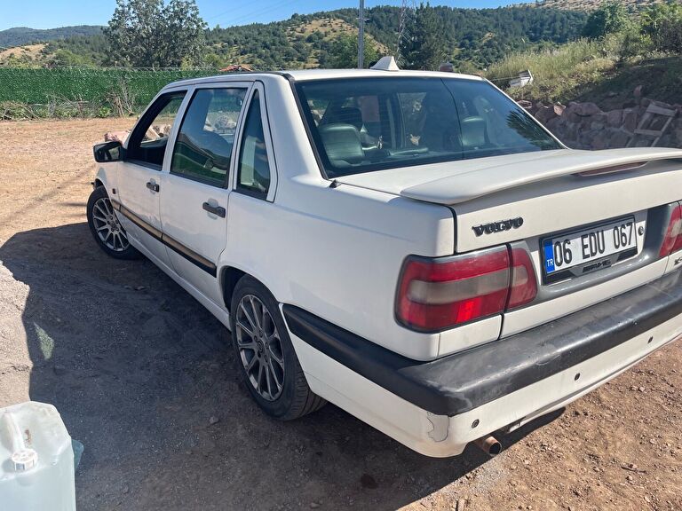 VOLVO 850