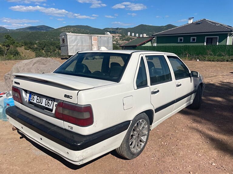 VOLVO 850
