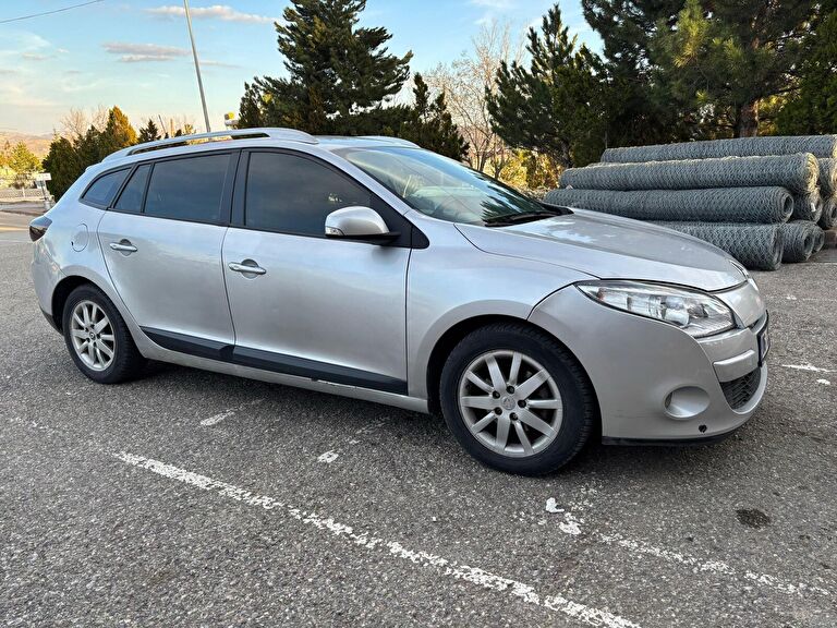 RENAULT MEGANE