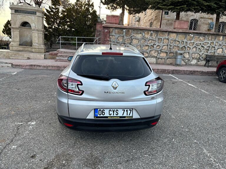 RENAULT MEGANE