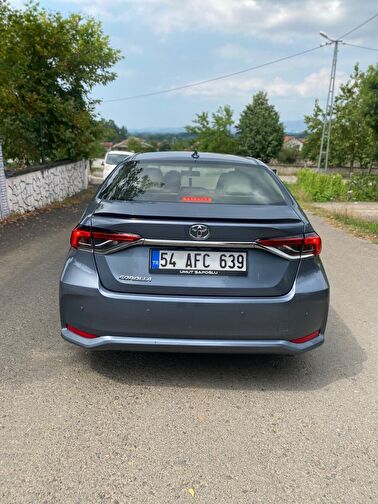 TOYOTA COROLLA