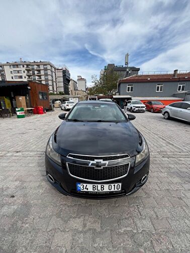 CHEVROLET CRUZE