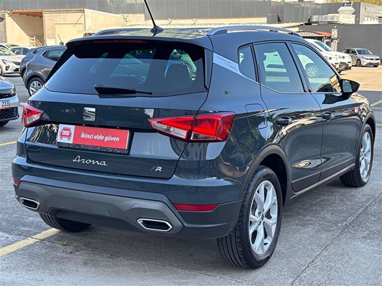 SEAT ARONA