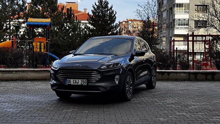 FORD KUGA