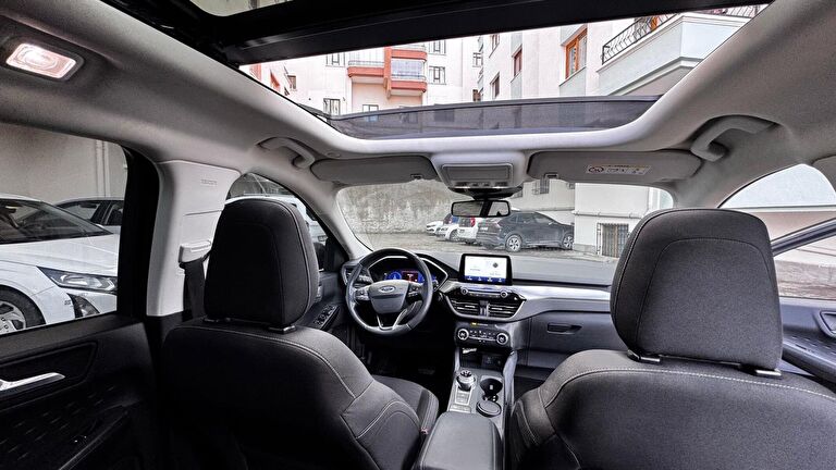 FORD KUGA