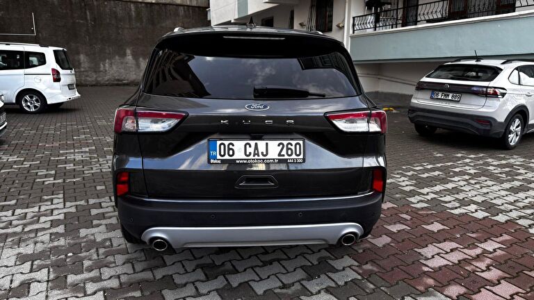 FORD KUGA