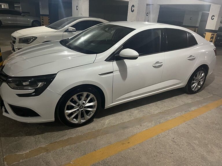 RENAULT MEGANE