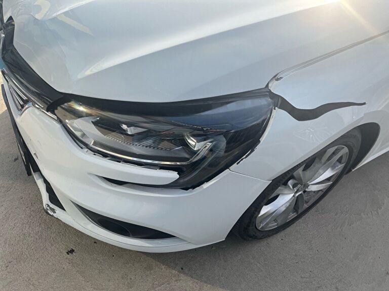 RENAULT MEGANE