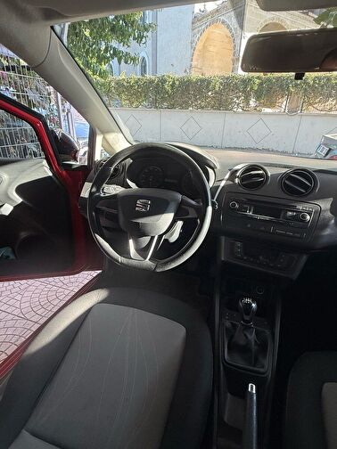 SEAT IBIZA