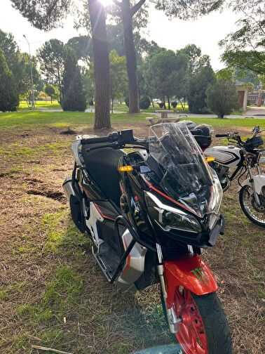 RKS Reale 125