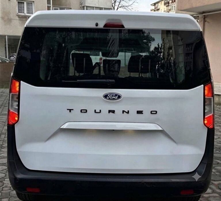 FORD TOURNEO COURIER