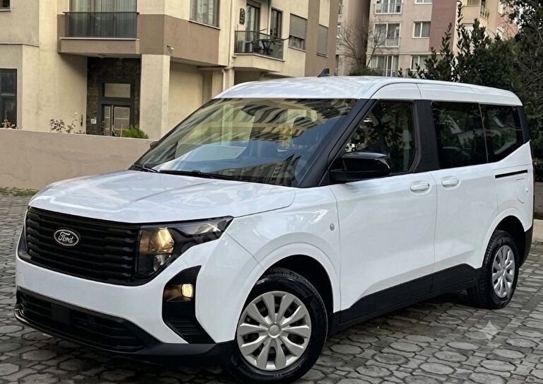 FORD TOURNEO COURIER