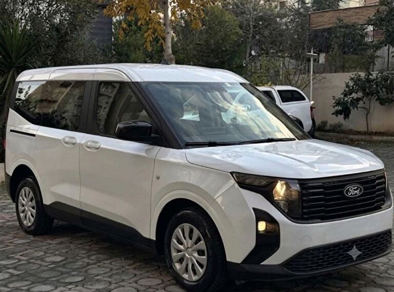 FORD TOURNEO COURIER