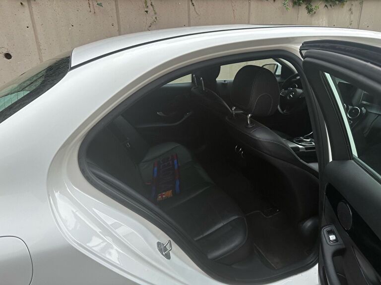 MERCEDES-BENZ C-SERISI