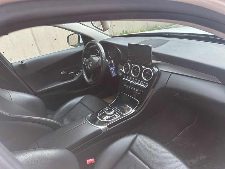 MERCEDES-BENZ C-SERISI