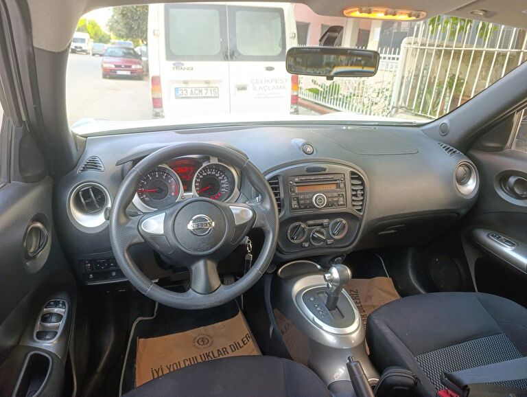 NISSAN JUKE