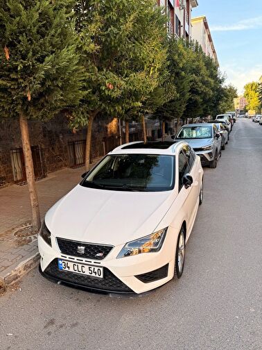 SEAT LEON