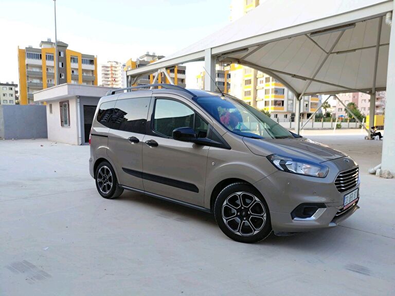 FORD TOURNEO COURIER