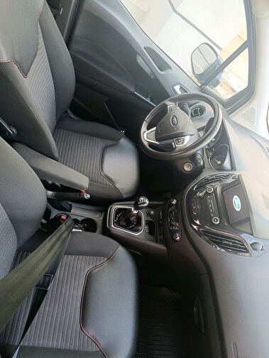 FORD TOURNEO COURIER