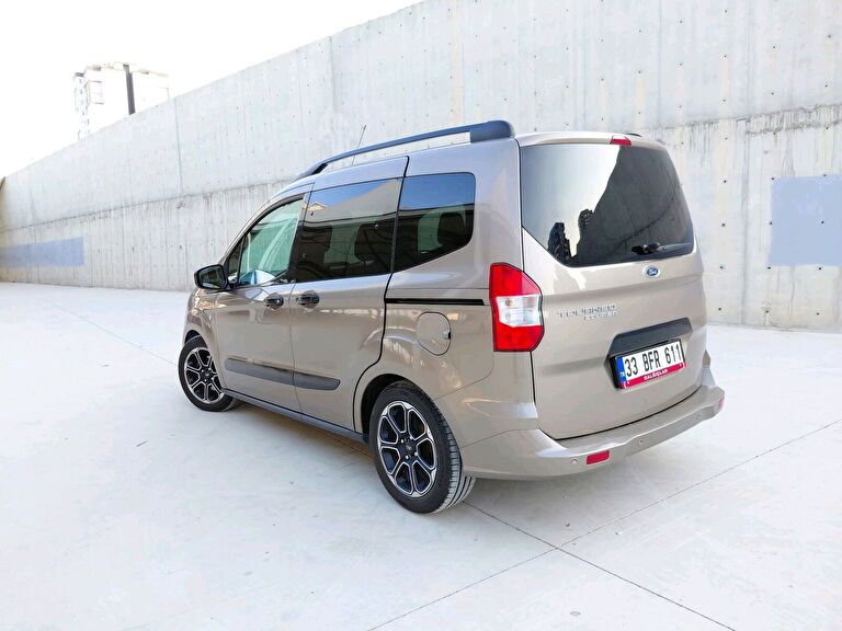 FORD TOURNEO COURIER