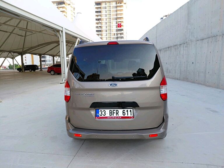 FORD TOURNEO COURIER