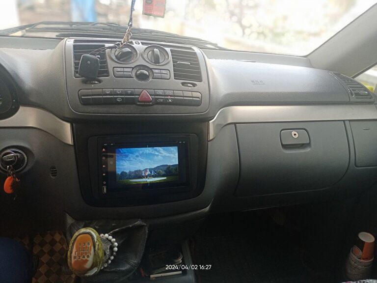 MERCEDES-BENZ VIANO