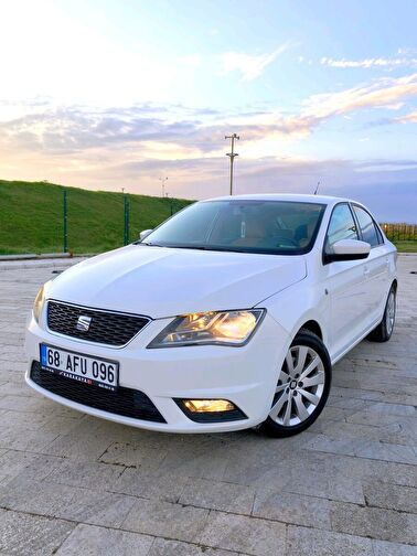 SEAT TOLEDO