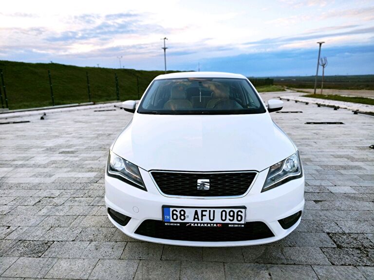 SEAT TOLEDO